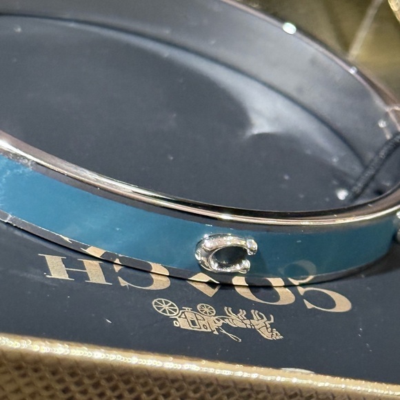 Coach Silver and Blue Bracelet new with tags in box - Picture 3 of 8